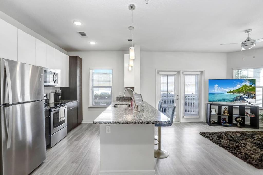 2-Bedroom Eccentric Oasis Tampa Eksteriør billede